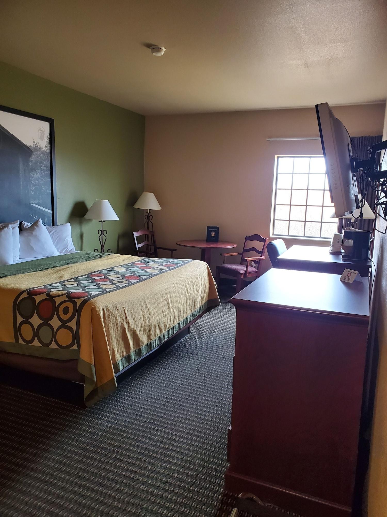 Super 8 By Wyndham Hotel Troy
