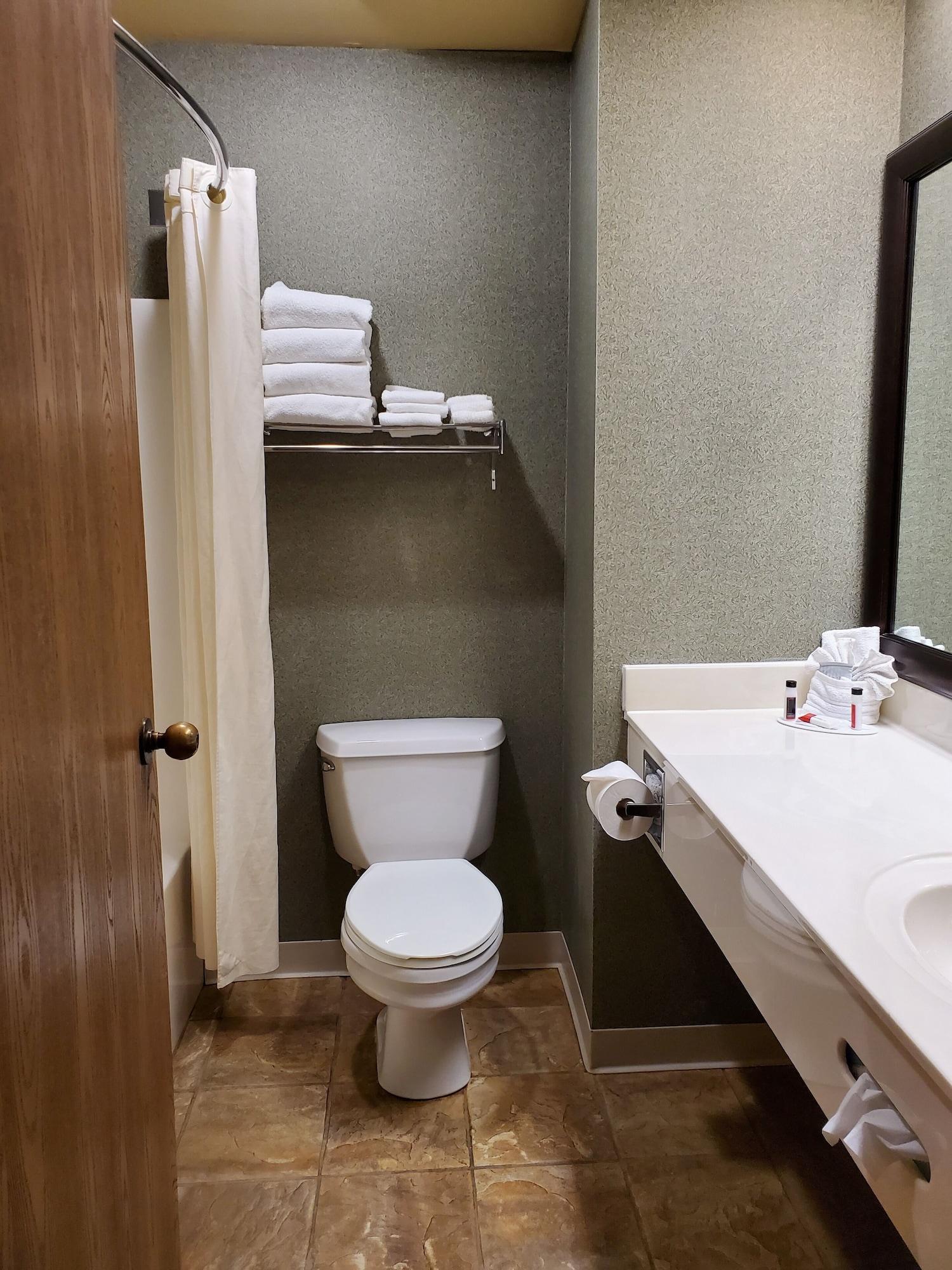 Hotel Super 8 By Wyndham 2*