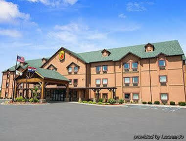 Hotel Super 8 By Wyndham Troy